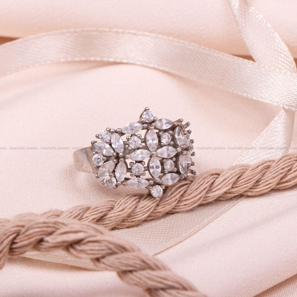 انگشتر نقره زنانه کد 8425