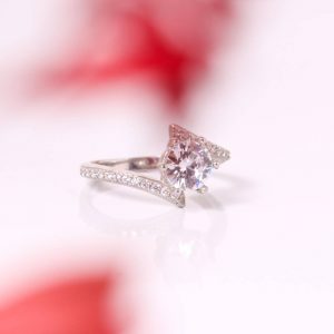 انگشتر طرح الماس زنانه کد 4378