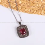 گردنبند طرح یاقوت زنانه