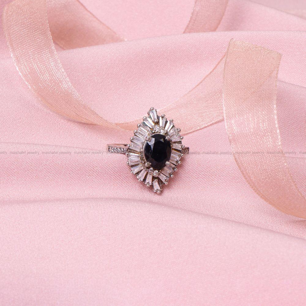 انگشتر یاقوت کبود زنانه کد 8480