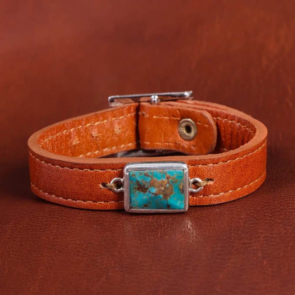 دستبند چرم فیروزه کد 16778