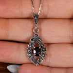 گردنبند یاقوت کبود زنانه کد 17691