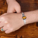 دستبند چشم ببر مردانه کد 17799