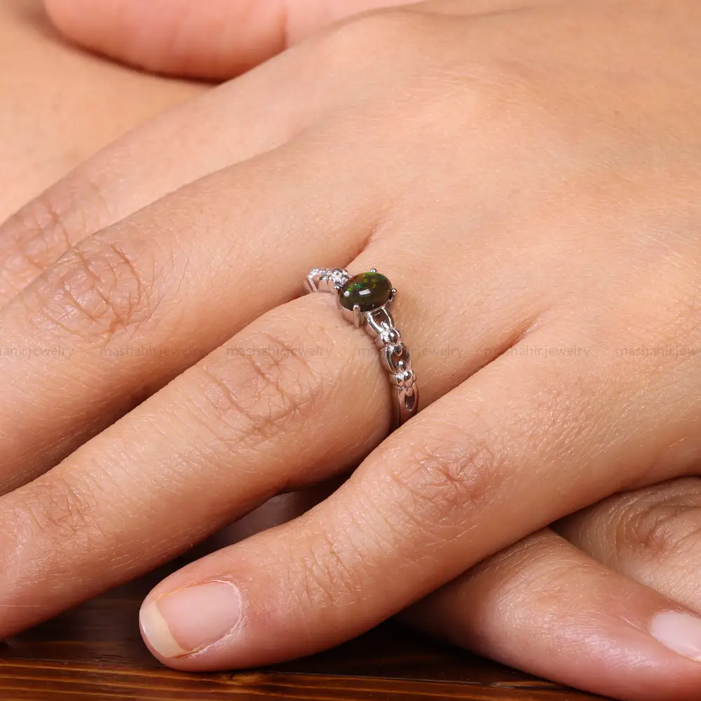 انگشتر اوپال زنانه کد 20117