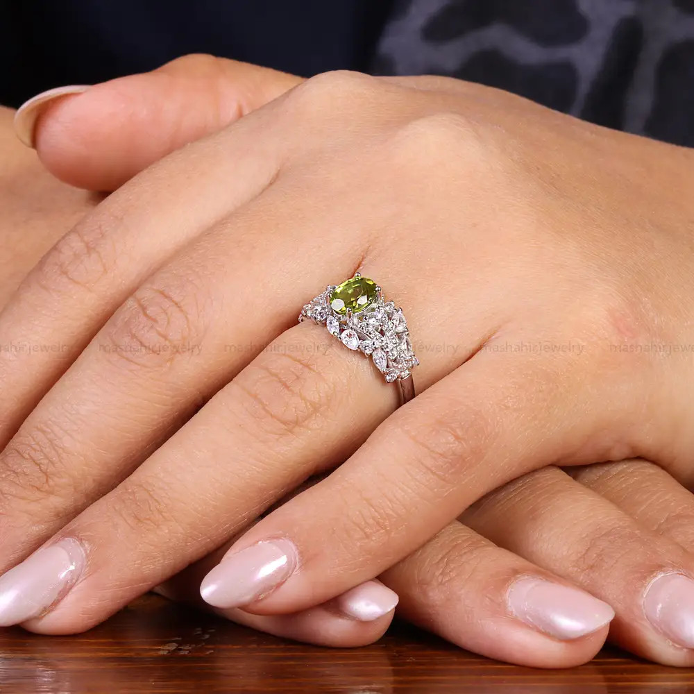 انگشتر زبرجد زنانه