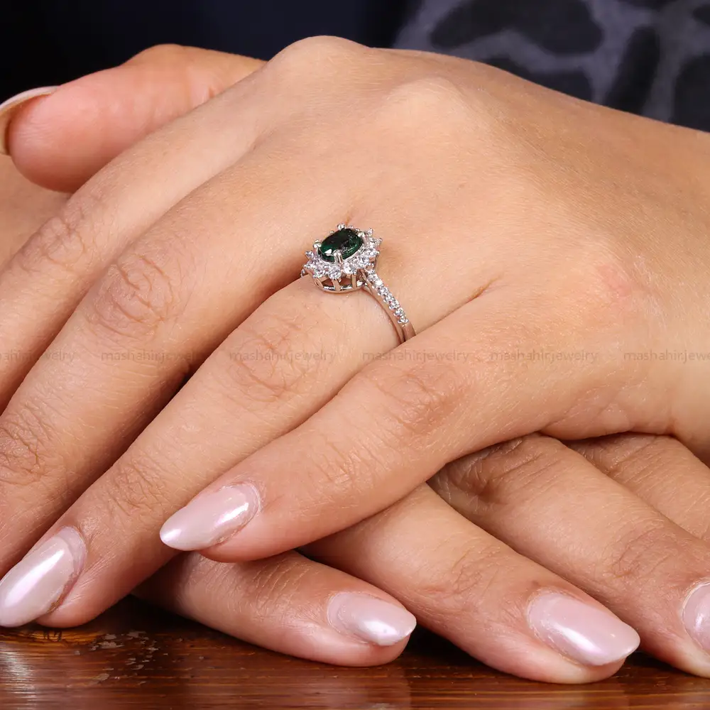 انگشتر زمرد زنانه کد 22182