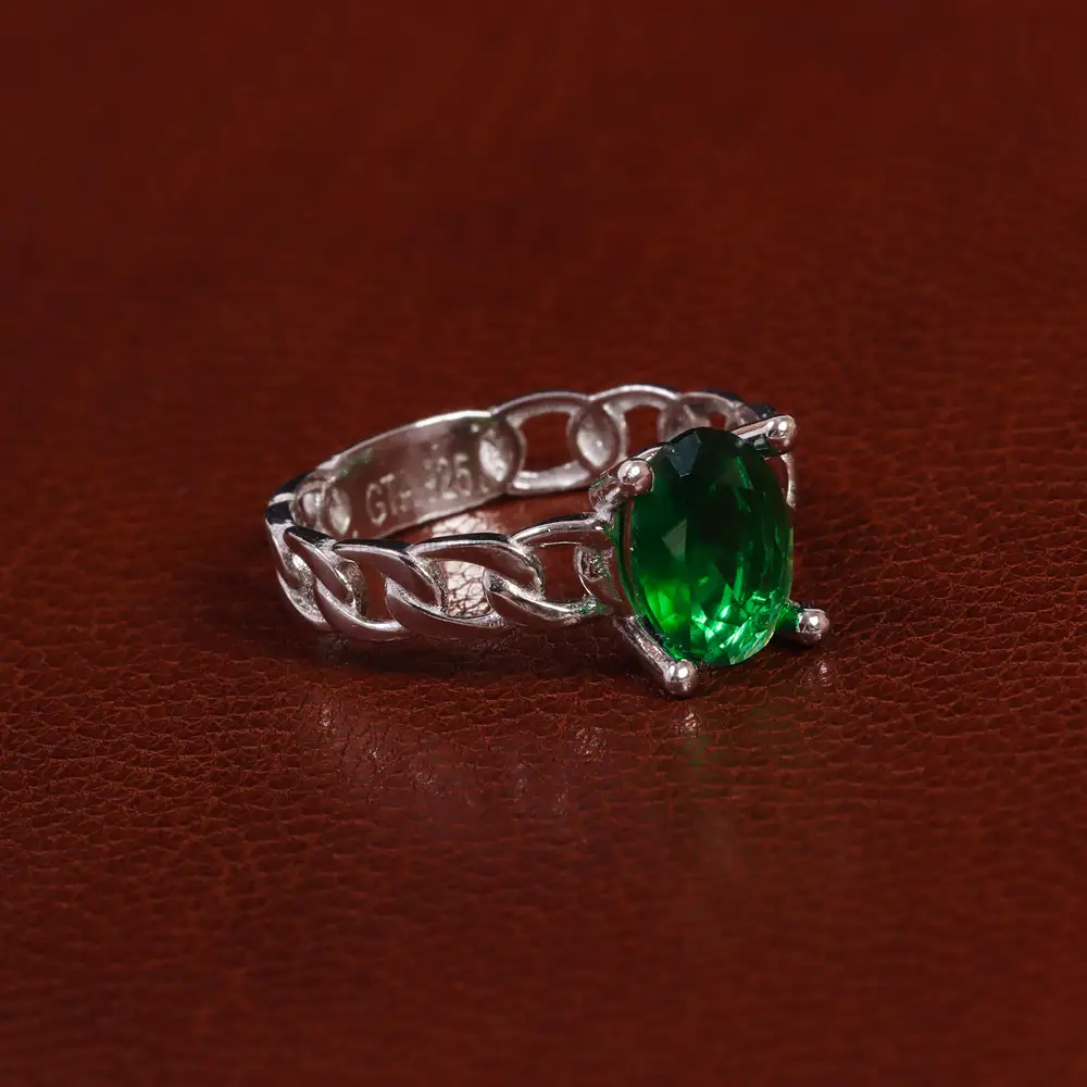 انگشتر طرح زمرد زنانه کد 24813