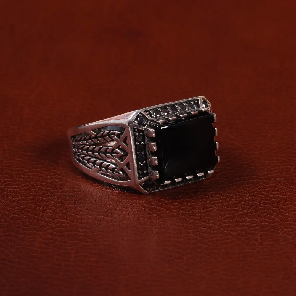 انگشتر عقیق مشکی مردانه کد 25011