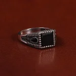 انگشتر عقیق مشکی مردانه کد 25019