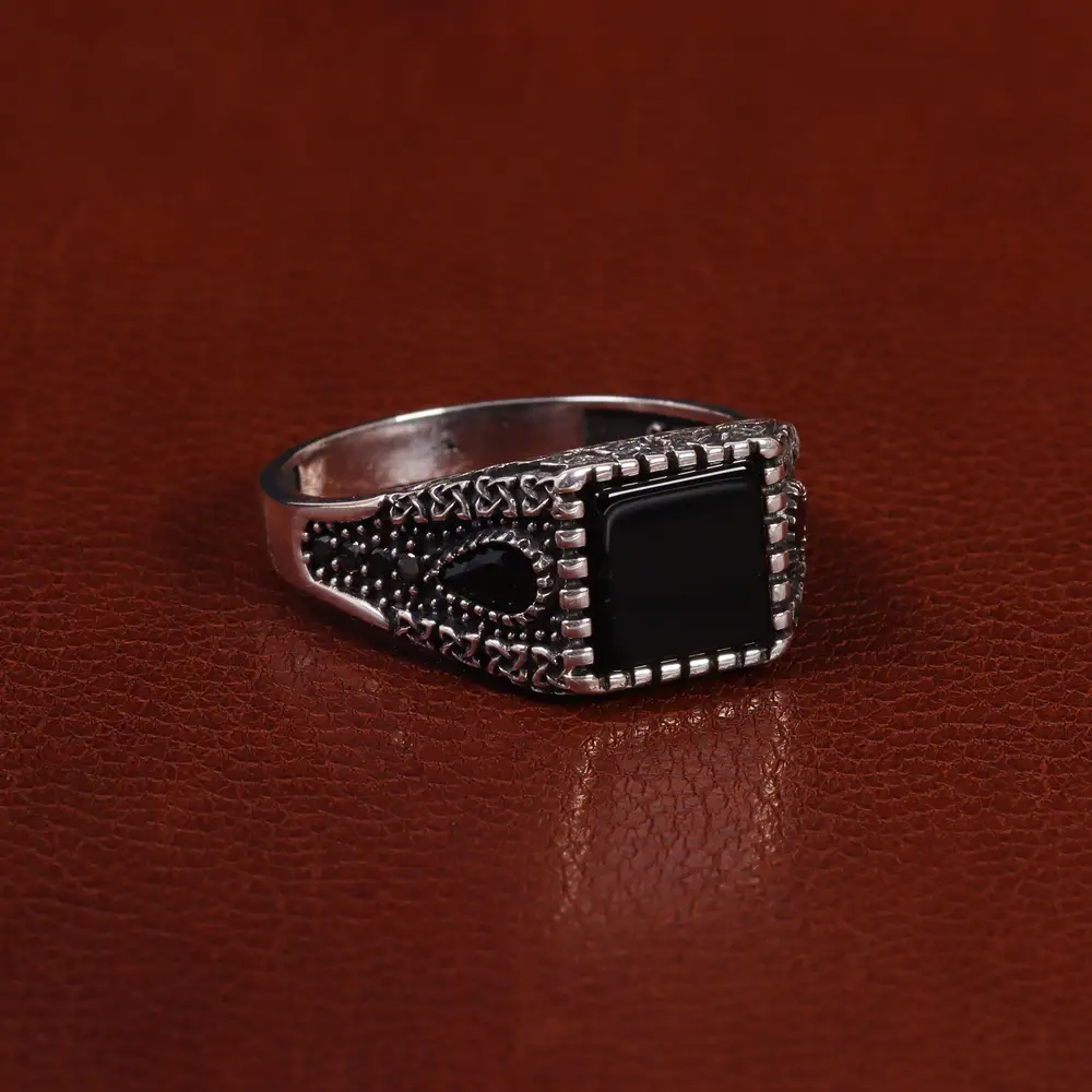 انگشتر عقیق مشکی مردانه کد 25019