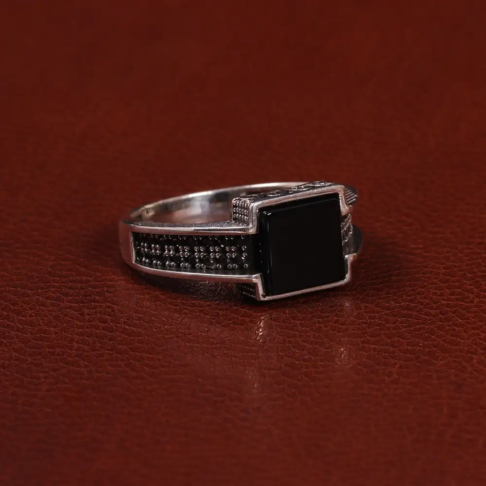 انگشتر عقیق مشکی مردانه کد 25038