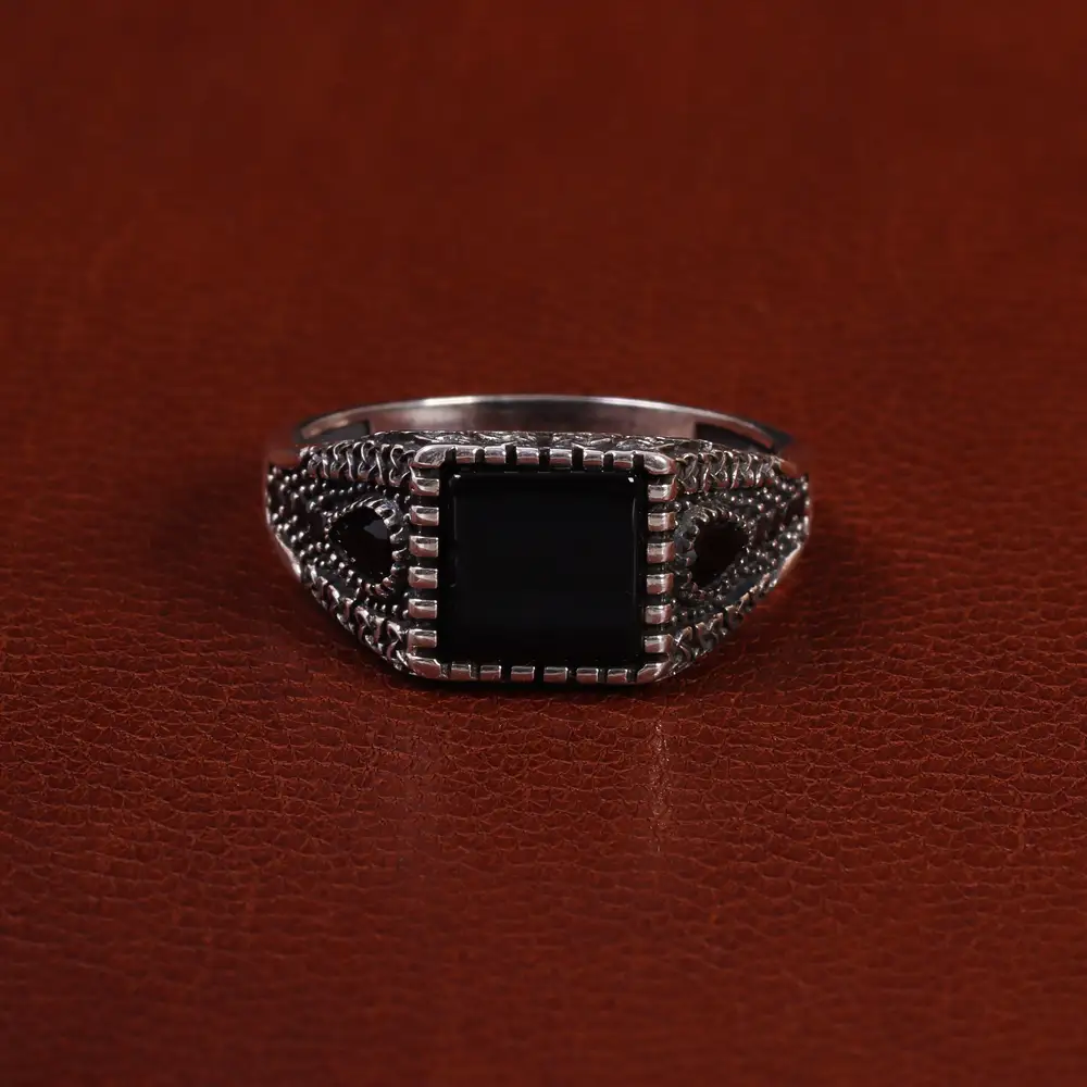 انگشتر عقیق مشکی مردانه کد 25019