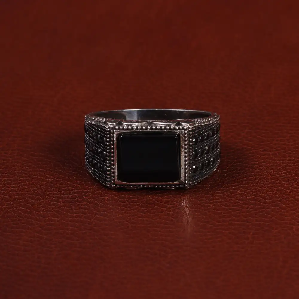 انگشتر عقیق مشکی مردانه کد 25022