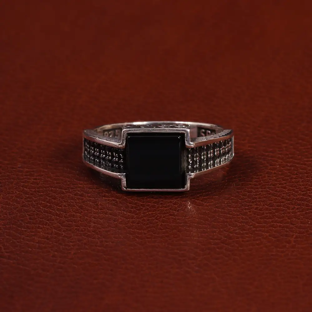 انگشتر عقیق مشکی مردانه کد 25038