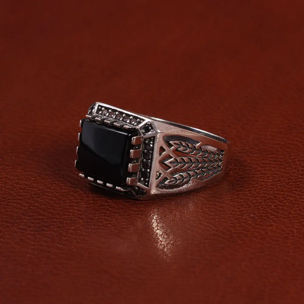 انگشتر عقیق مشکی مردانه کد 25011