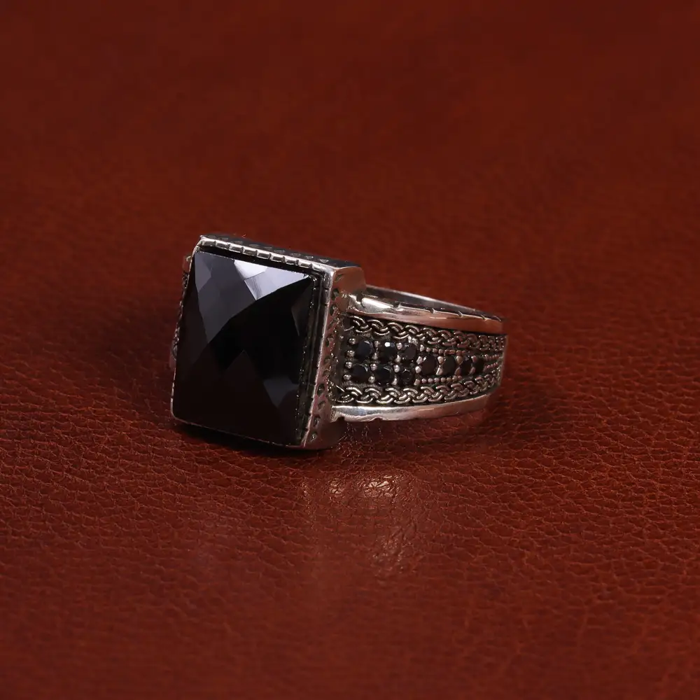 انگشتر عقیق مشکی مردانه کد 25028