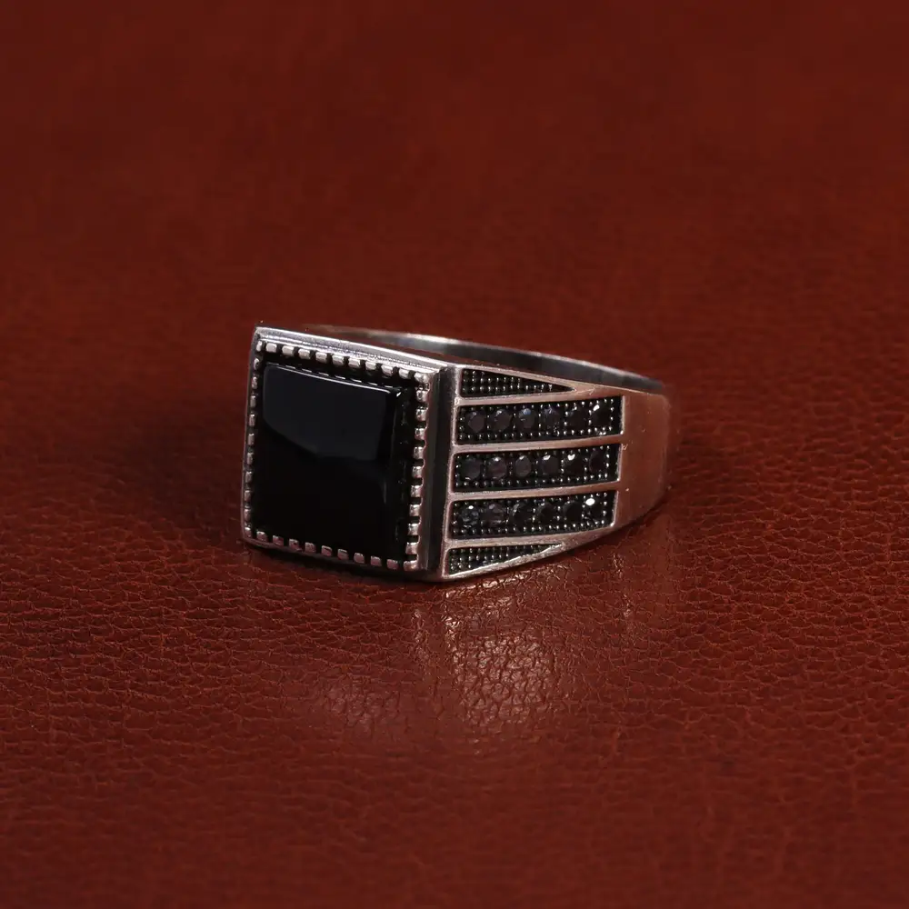 انگشتر عقیق مشکی مردانه کد 25029