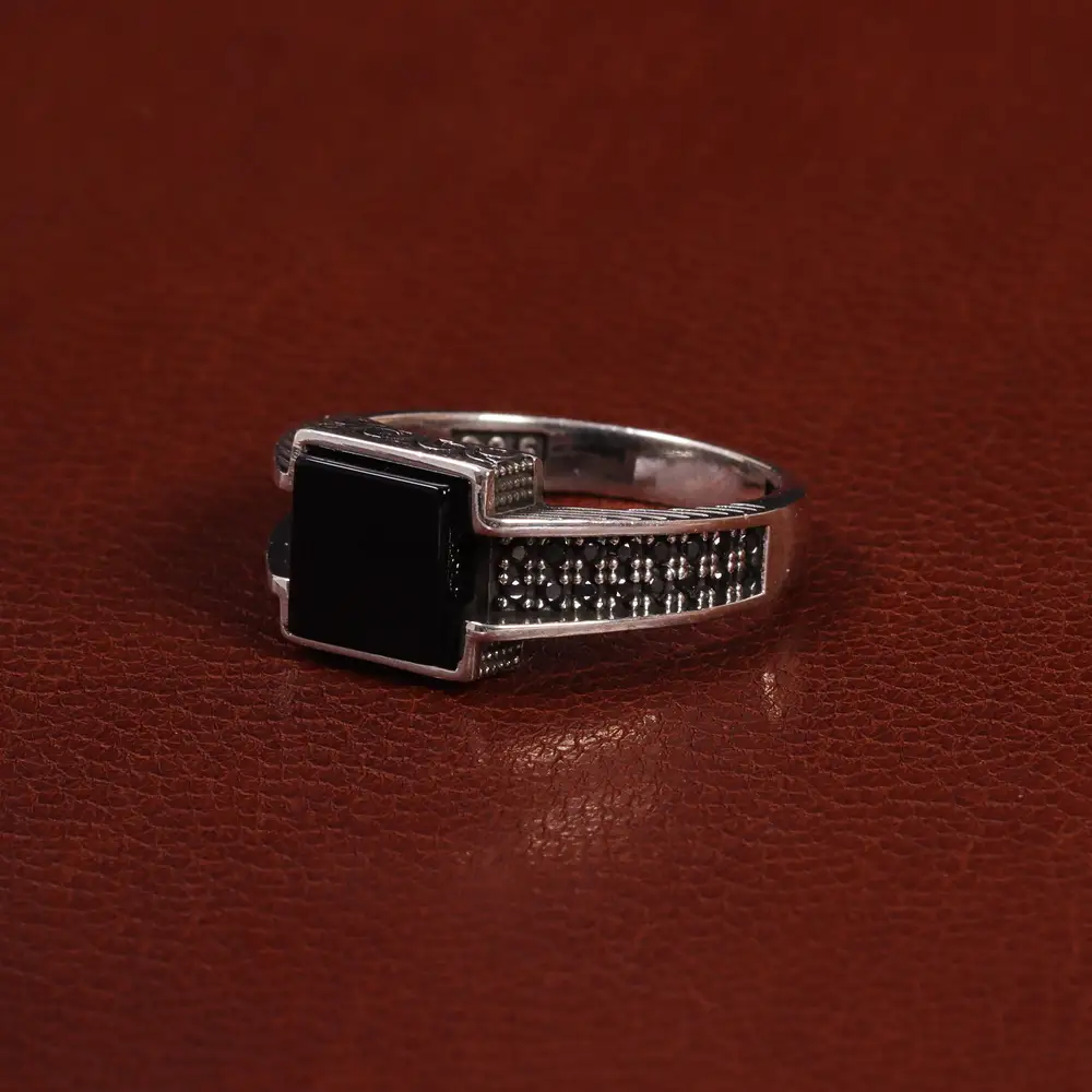 انگشتر عقیق مشکی مردانه کد 25038