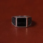 انگشتر عقیق مشکی مردانه کد 25322