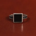 انگشتر عقیق مشکی مردانه کد 26635