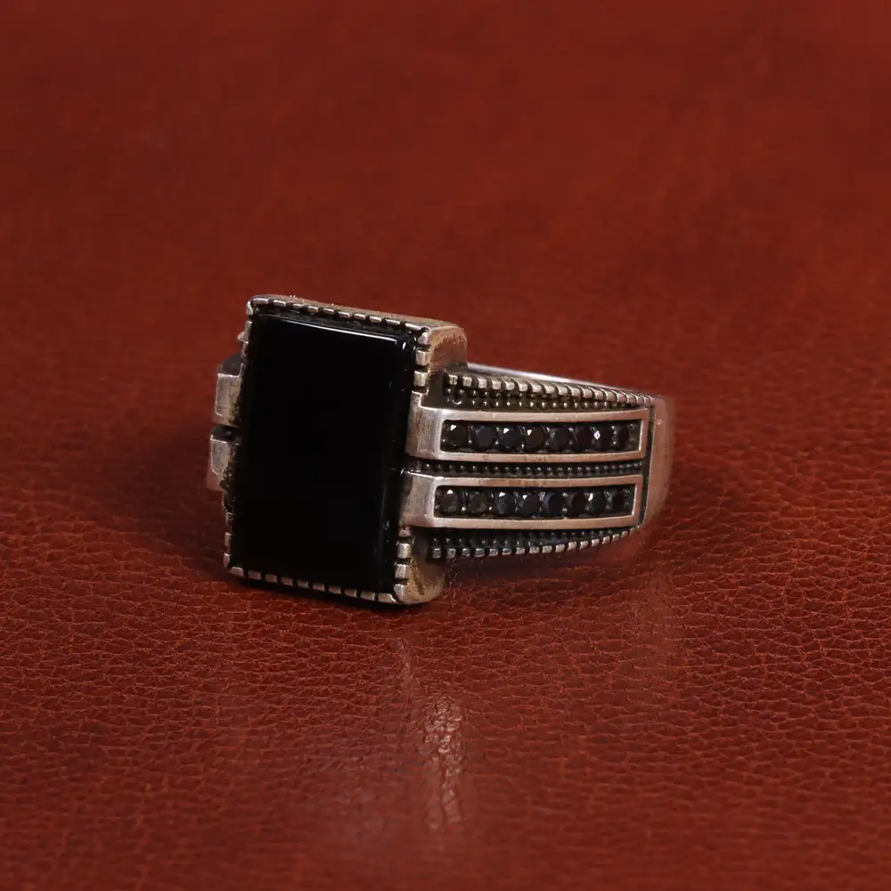 انگشتر عقیق مشکی مردانه کد 26638