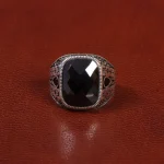 انگشتر عقیق مشکی مردانه کد 26906
