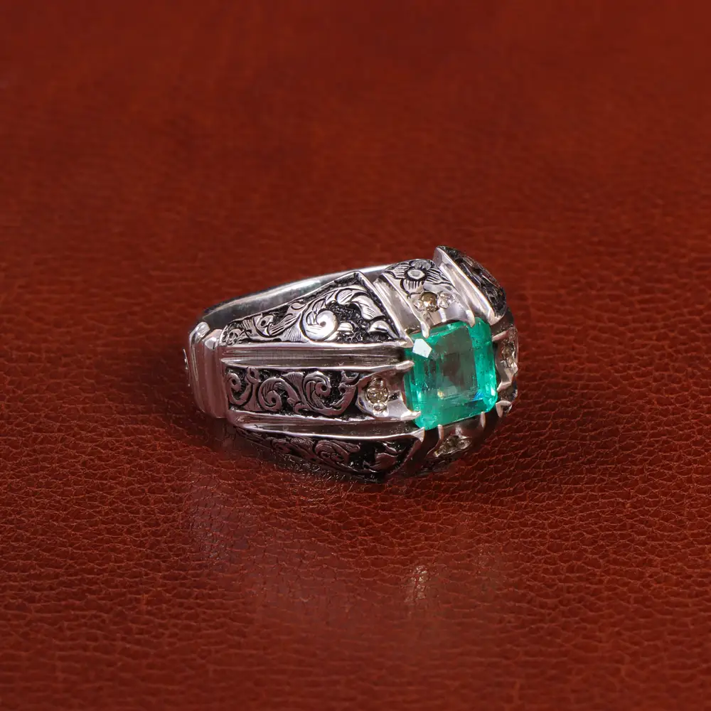 انگشتر زمرد مردانه کد 28060