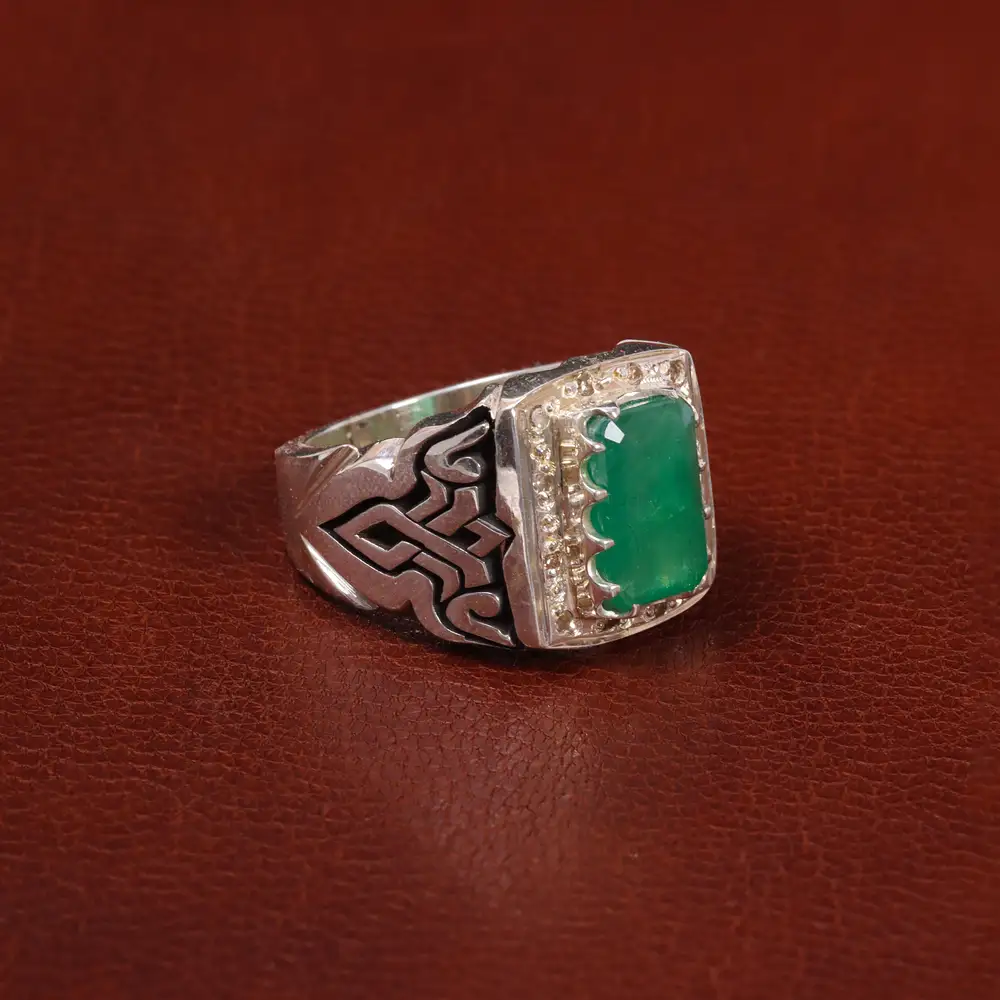 انگشتر زمرد مردانه کد 30179