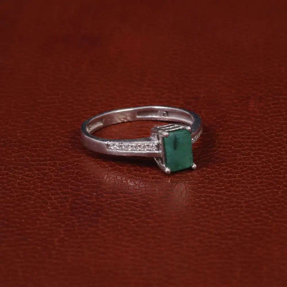 انگشتر زمرد زنانه کد 31331