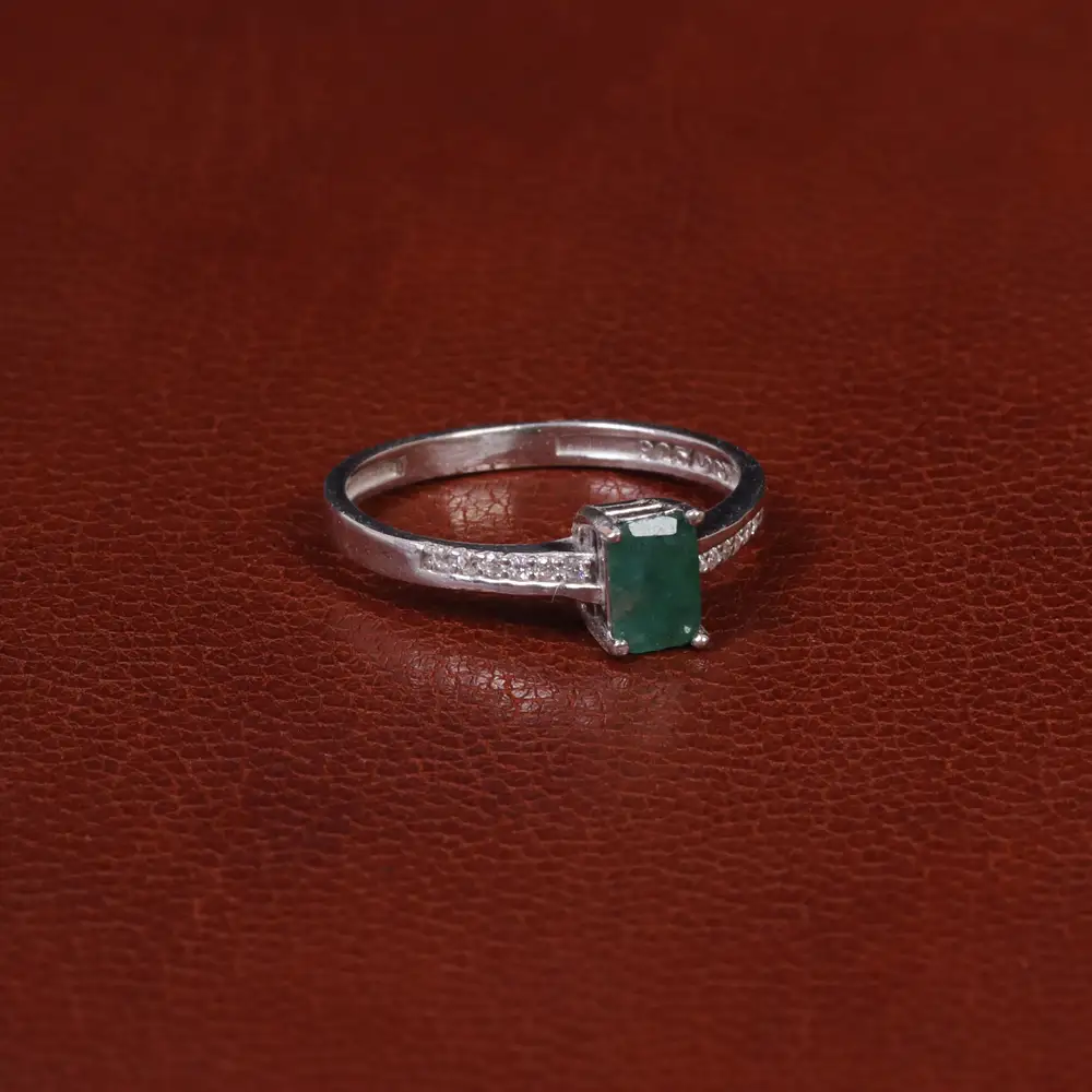 انگشتر زمرد زنانه کد 31332