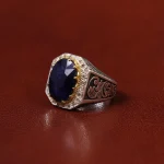 انگشتر یاقوت کبود مردانه کد 31298